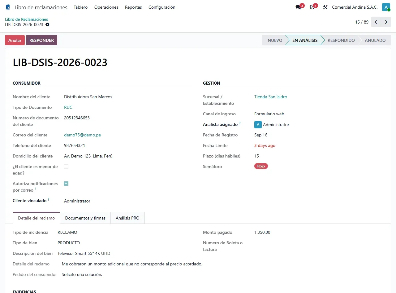 Ficha de un reclamo con botón Responder, barra de etapas y semáforo en rojo